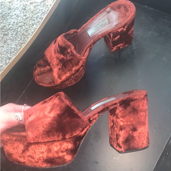 Vintage Chanel Stripe Cork Sandals - Picture 11 of 12